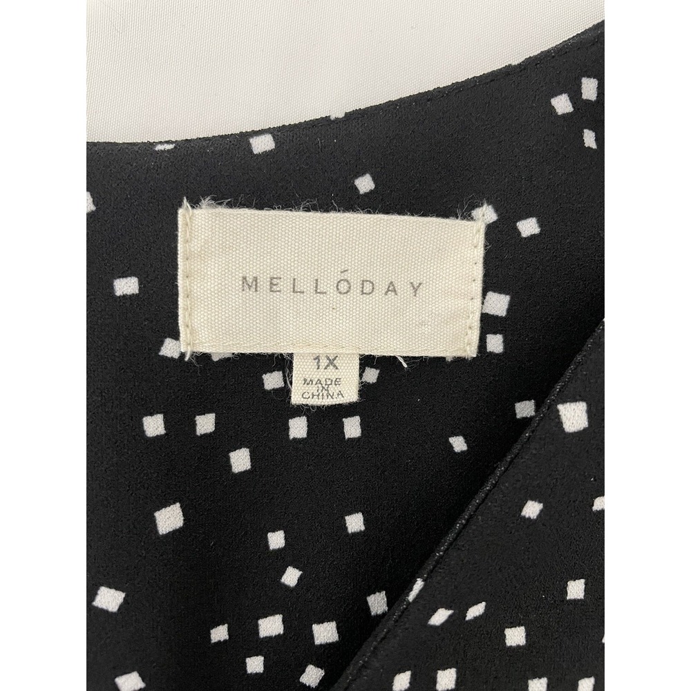 Melloday Top Womens Plus 1X Black White Short Sleeve Geometric - Picture 4 of 6
